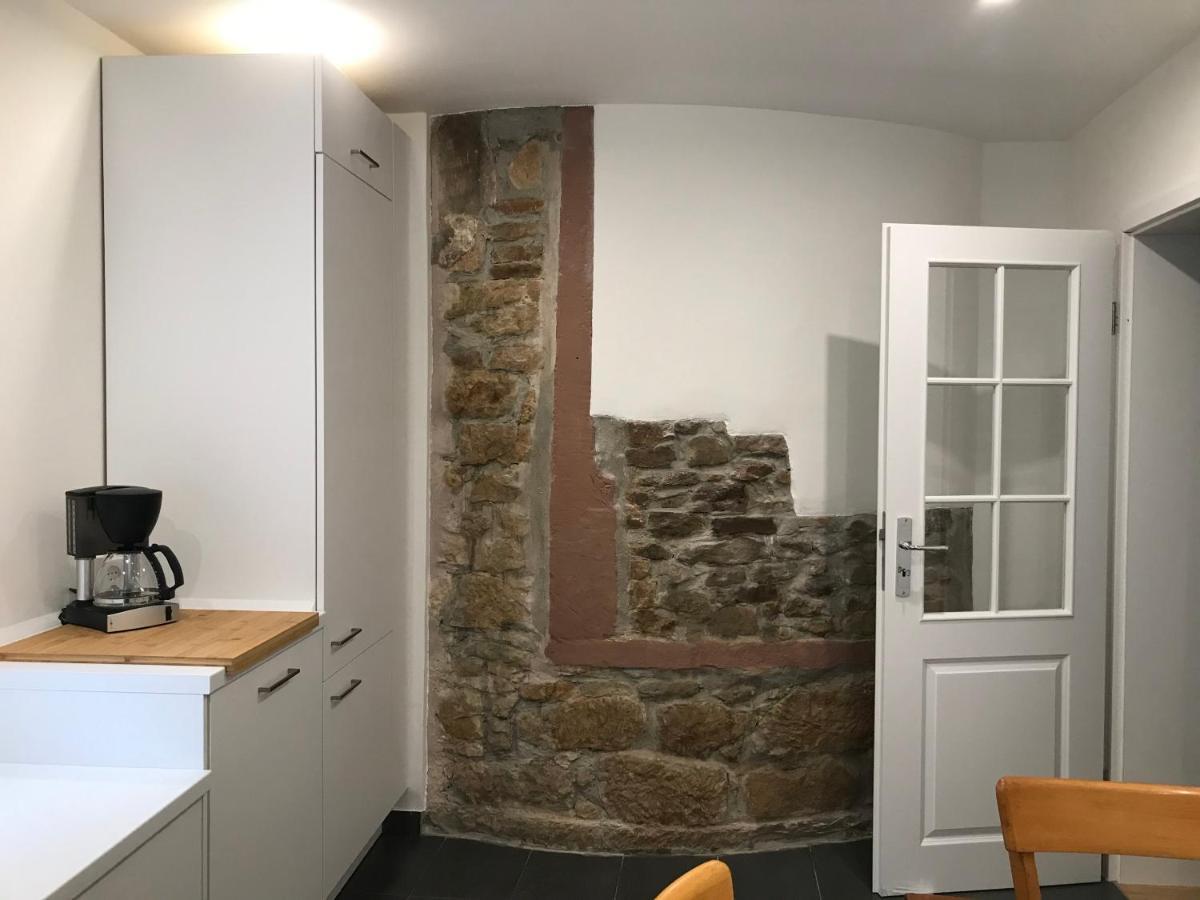 Turmwohnung Buedinger Hof Weinheim Esterno foto